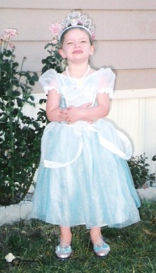 zoe-princess-001.jpg